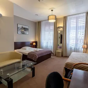 hotellátogatás